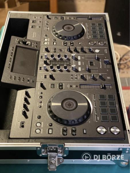 Pioneer XDJ RX2 + Magma Rack