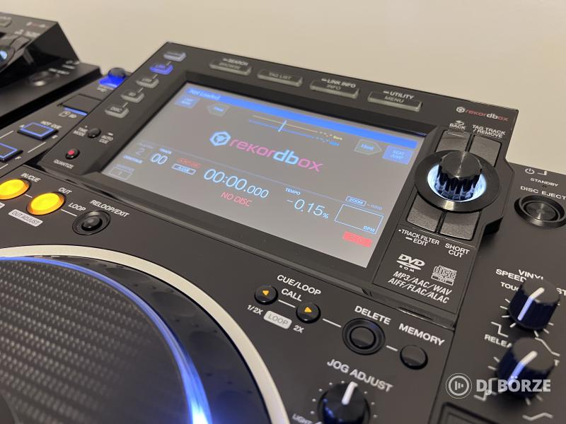 Pioneed CDJ 2000 NXS2