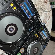 Eladó Pioneer DJ CDJ-2000NXS beszámítás is lehet.