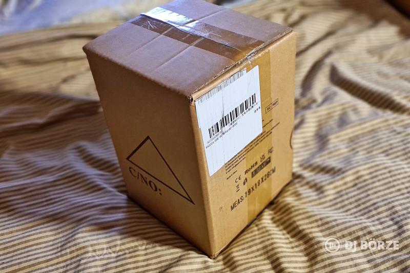 Eladó 8db bontatlan vadiúj SHEHDS 6x18W akkus falfestő PAR lámpa