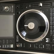 Gyűjtői állapotú ,dobozos, 2 db DENON SC5000M + 1 db DENON X1800 + MAGMA rack