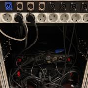 Eladó Turbosound hangcucc!