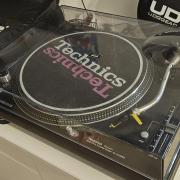Technics sl-1210 mk5