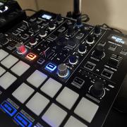 Eladó Reloop Elite 2 csatornás Serato DVS DJ keverő Beszámítás is lehet!
