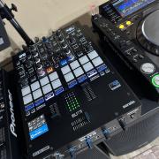 Eladó Reloop Elite 2 csatornás Serato DVS DJ keverő Beszámítás is lehet!