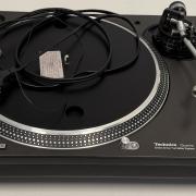 Technics SL-1210MK5