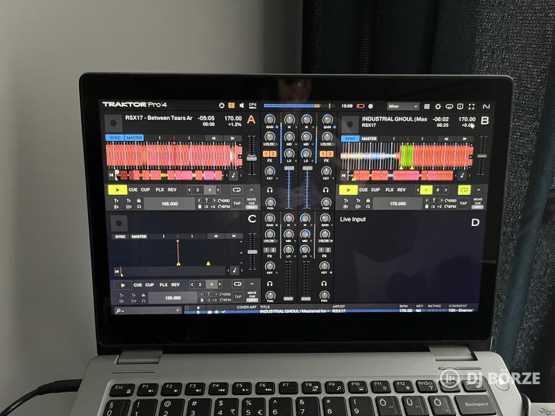 Native Instruments Traktor S3 Dj kontroller