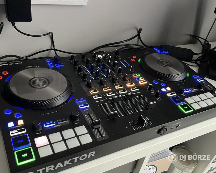 Native Instruments Traktor S3 Dj kontroller