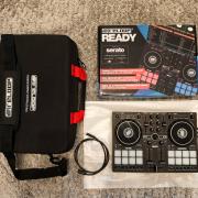 Reloop Ready DJ kontroller + Reloop Prémium Compact táska
