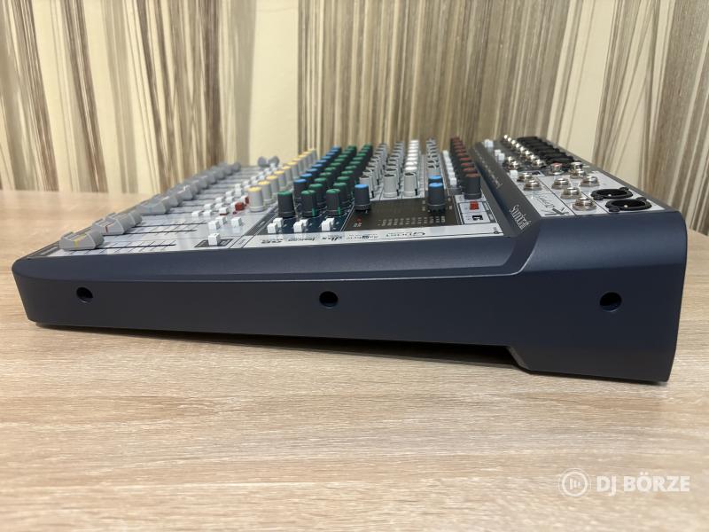 Keverőpult Soundcraft Signature12