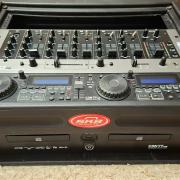 Numark C3 DJ keverő+CDN77 Usb lejátszó+SKB rack