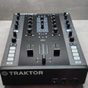 Traktor Kontrol Z2