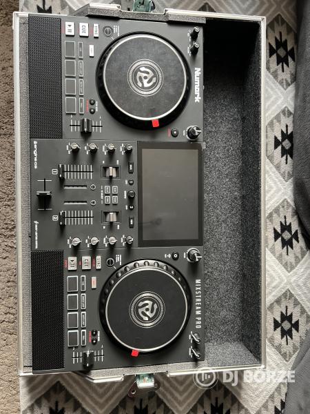 Újszerű Numark Mixstream Pro + SafeCase rack