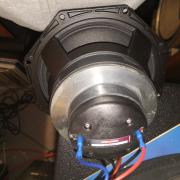 B&C koaxiális hangszórókkal szerelt hangdobozok