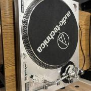 Audio-Technica AT-LP120-USB lemezjátszó keveset használt, eredeti tű