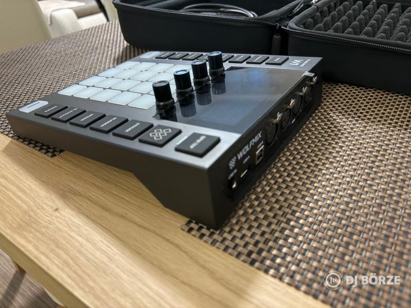 Wolfmix W1 MK2 + UDG keménytok (Thomann, 3 év garancia, kipróbált-új)