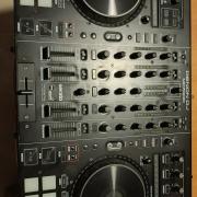 Denon DJ MC7000 Kontroller