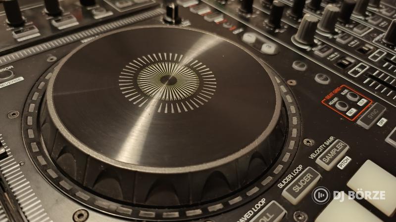 Denon DJ MC7000 Kontroller
