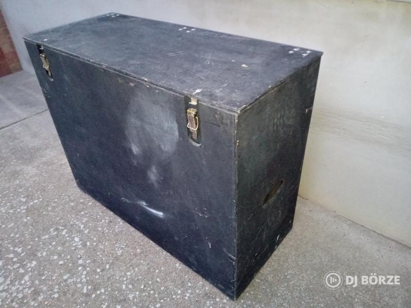 3db van! 8mm rétegelt lemezből profi szereléssel készített (robot) konténer