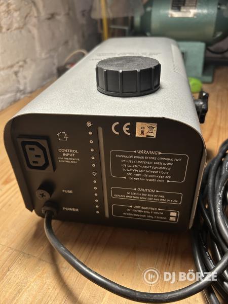 Antari F-80Z füstgép