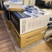 Gyűjtői állapotú ,dobozos, 2 db DENON SC5000M + 1 db DENON X1800 + MAGMA rack
