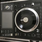 Gyűjtői állapotú ,dobozos, 2 db DENON SC5000M + 1 db DENON X1800 + MAGMA rack