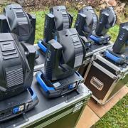 Stairville B2R Beam robotlámpa eladó.Stairville B2R Beam robotlámpa eladó.