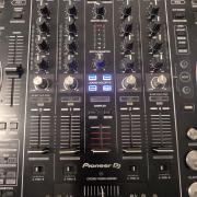 Pioneer ddj-RX dj Controller