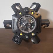 Eladó 1 db új 6 karú forgófejű robotlámpa