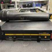 AKG UhfSr40 vezeték nélküli mikrofon