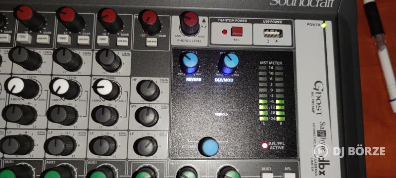 Soundcraft Signature 12 MTK