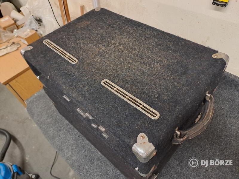 2 db filc bevonatú rack