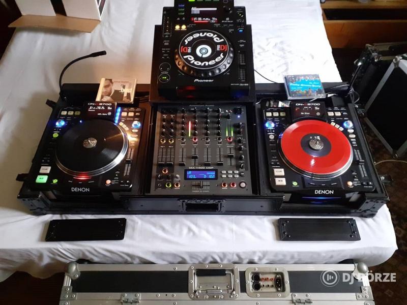 4db Denon DN-S3700, DN-X1500, DN-S5000. Pioneer DJM 900 NEXUS, 800. CDJ 2000 NEXUS, 400 LIMITED