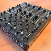 Allen & Heath Xone: DB4 DJ keverő