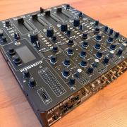 Allen & Heath Xone: DB4 DJ keverő