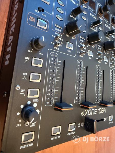 Allen & Heath Xone: DB4 DJ keverő