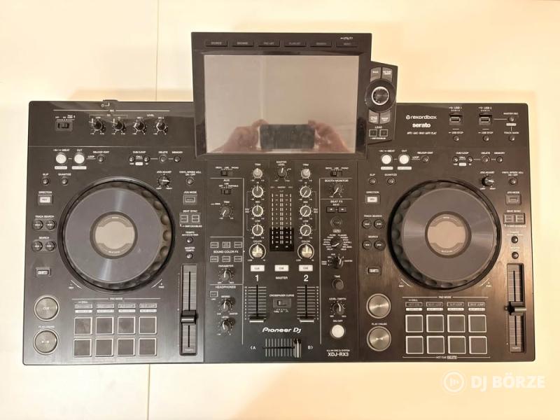 Pioneer DJ XDJ-RX3 + Decksaver + UDG hordtáska - 1 év gyári garanciával