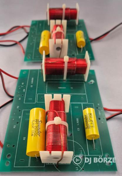 Hangváltó crossover pár topládába!