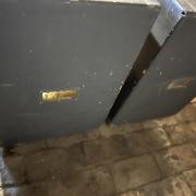 Reflex r300/p ures lada