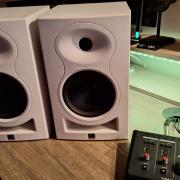 KALI Audio LP6 Gen.1. W