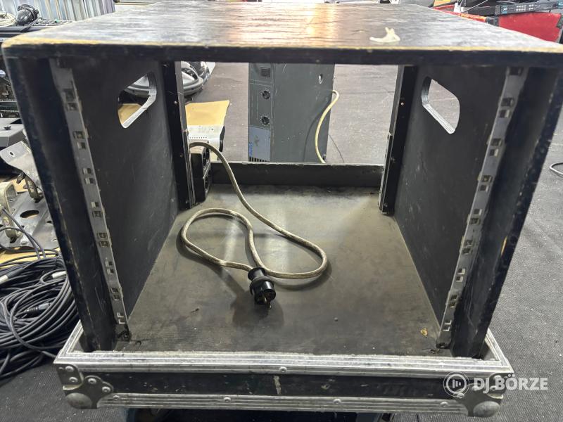 9U magas levehető tetejű végfok rack