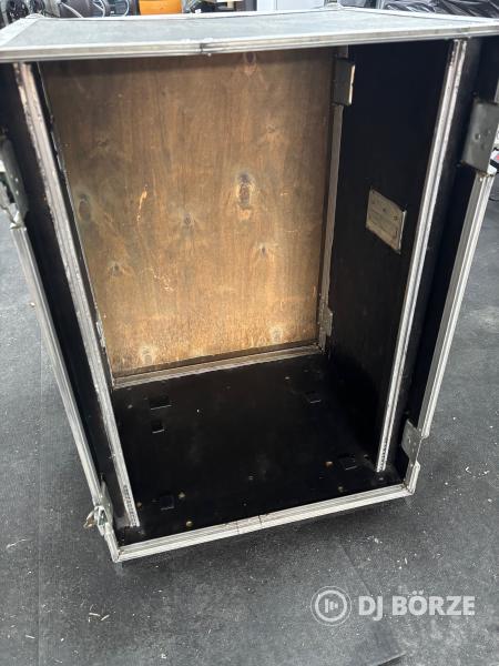 16U magas végfok rack