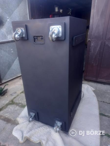 1 db Dupla 18"-os láda