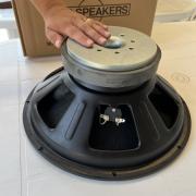 15-ös mély hangszóró pár