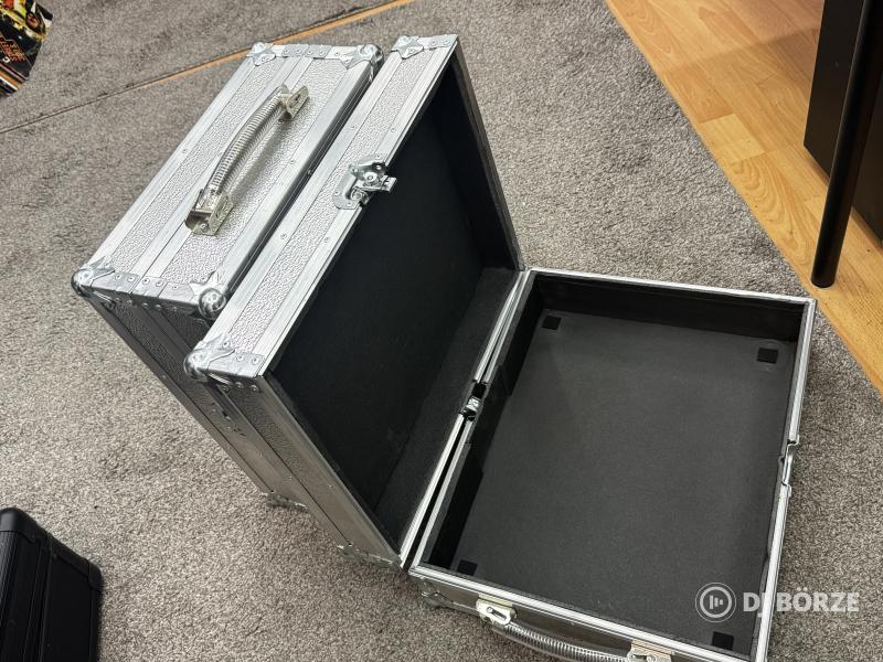 Lemezjátszó rack koffer