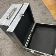 Lemezjátszó rack koffer