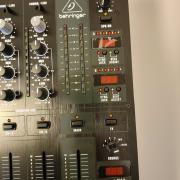 Behringer djx 750