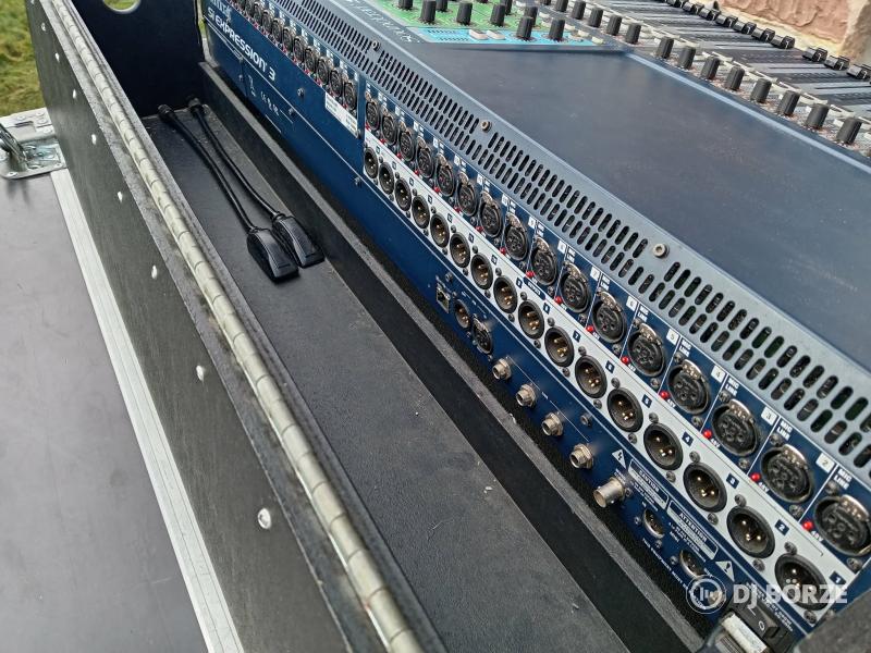 Soundcraft Si Expression-3 digitális keverőpult eladó.