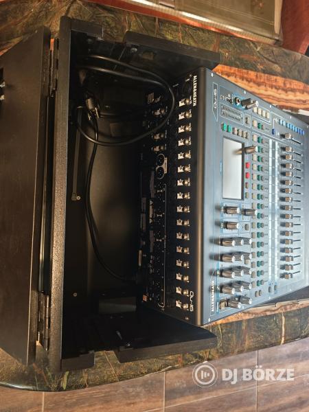 Allan and Heath QU16