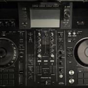 Pioneer XDJ-RX2, UDG Rack, Decksaver